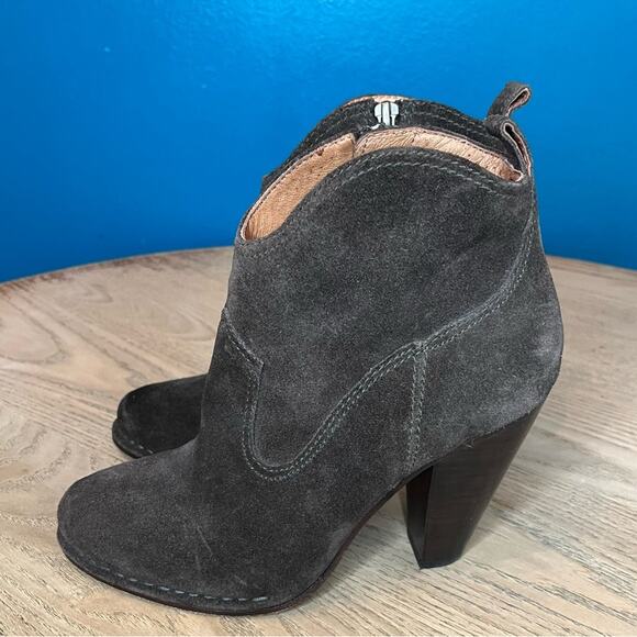 Frye Madeline Short Heeled Western Boots Dark Gray Suede Women’s Size 7.5 - Picture 4 of 10